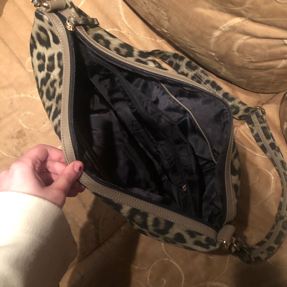 Cheetah Print Handbag - Picture 4 of 5